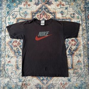 Vintage Nike Logo T-shirt Medium